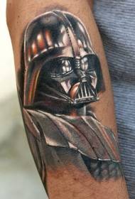 Kāleka Kāʻe Darth Vader Tattoo i kā Arm Realism Kāhua