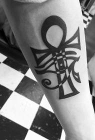 ръка черна всеки вид египетски символ модел татуировка