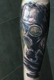 Arm realistische kleuren gasmasker tattoo patroon