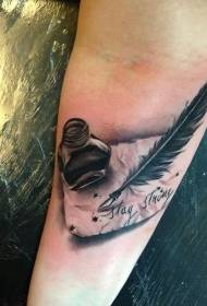 Pluma de brazo pequeño y patrón de tatuaje de botella de tinta con membrete