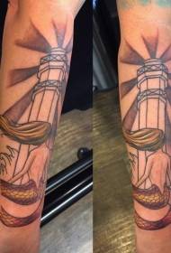 Озброїтися простою розмальованою русалкою з великим маяком татуювання