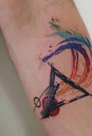 Driehoekige en ronde tattoo-afbeeldingen in arm-aquarelstijl