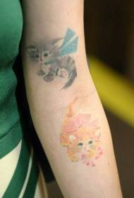 lindo gatito patrón de tatuaje de brazo de debuxos animados