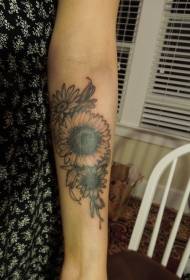 ženski mali krak lijep crno-bijeli cvjetni uzorak tetovaže