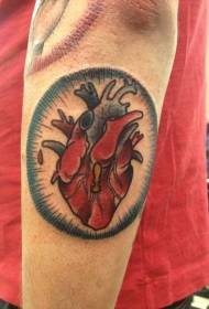 Modello di tatuaggio cuore colorato braccio maschio