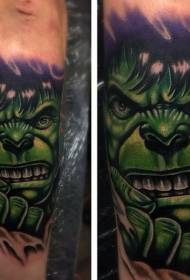 Lig-on nga kolor ang gamay nga estilo sa komiks nga nasuko nga hulk tattoo