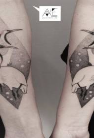 Aarm Sponnen Stil schwaarz geometresch Crane Tattoo Muster