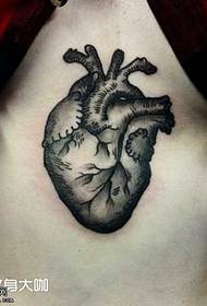 borskas swartgrys hart tattoo patroon