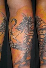 maza rokas zelta reālistisks ēģiptiešu dieva zvēra tetovējums