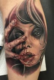 model de tatuaj portret femeie sângeroasă în stil horror