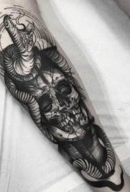 arm black skull na sinamahan ng galit na pattern ng tattoo ng ahas