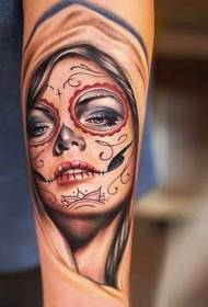 Padrão de tatuagem de cor de rosto tradicional menina mexicana