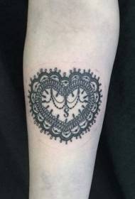 Encaix de braços patró decoratiu de tatuatge de cor blanc i negre