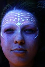 modello di tatuaggio fluorescente stella a punto testa