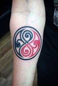 Arm ya kuvutia ndogo duara Celtic knot tattoo muundo