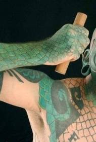 modello di tatuaggio viso lucertola verde completo del corpo