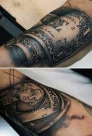incredibile modello di tatuaggio di banconote in bianco e nero