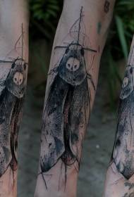 Ankelskitse stil farve sommerfugl og kranium tatoveringsmønster