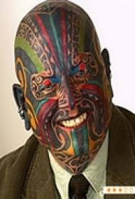 master art i tatuazhit të plotë të fytyrës