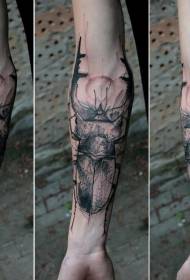 lengan hitam abu-abu gaya pola tato bug besar