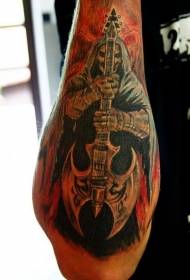 Braccio modello di tatuaggio spada a riposo