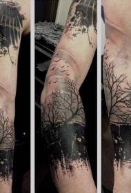 手臂經典黑樹林與鳥紋身圖案