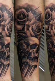 Arma nigri surrexit mirabilis forma mixti skull tattoo