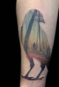 homme en forme d'oiseau dans le motif de tatouage de couleur forêt