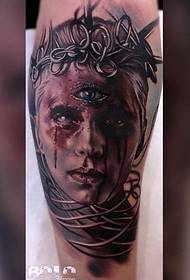 bras couleur effrayant femme visage modèle de tatouage