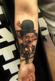 Oyoq Bilagi zo'r rangdagi Chaplin portretli zarb naqshlari
