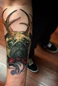 braccio tatuaggio stile moderno colore antler cucciolo tatuaggio