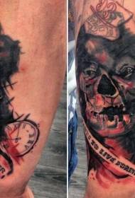 modeli i tatuazhit me monstra dhe modeli i tatuazheve me letra në filmat horror