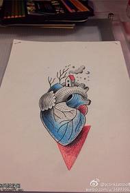 цветен модел на ръкопис на татуировка на сърцето