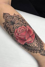 Patrón de tatuaje de rosa vermella de bolo da escola de Gogh