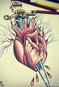 колір особи татуювання кинджал серця