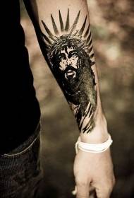 黑耶穌和光圈手臂紋身圖案