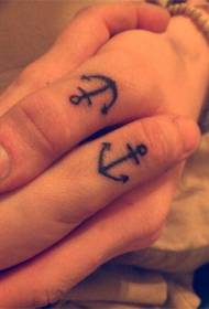 finger vakker anker tatovering