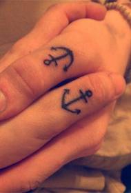 finger prachtige anker tattoo