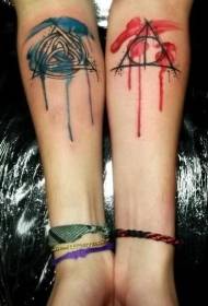 Рука красочный геометрический рисунок татуировки тотема
