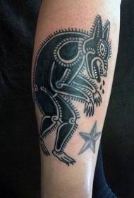 Divertido lobo e patrón de tatuaje negro da pequena estrela
