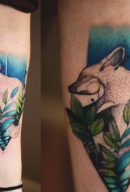 Aarmfaarf Schloffuchs mat Blieder Tattoo Muster