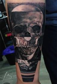 lytse earm leuk koele skull tattoo patroan