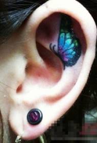 nenas detrás do oído creatividade personalidade fermoso pequeno patrón literario pequeno fresco tatuaxe