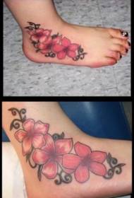patrón de tatuaxe de flores de cor feminino instep