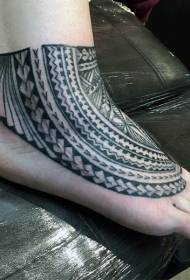 patrón de tatuaxe decorativo simple e tribal negro no instep
