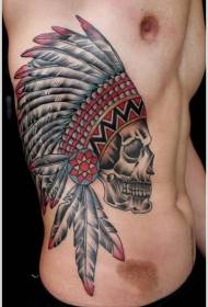 Seitenrippen Old School Farbe Indian Schädel Helm Tattoo Muster