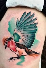 akvarell stil färgade stora fågel sida revben tatuering mönster