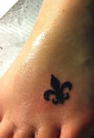 modello del tatuaggio del collo del piede modello giglio nero