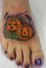 Modello infantile femminile divertente del tatuaggio della zucca di Halloween