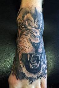 Instep natural black and white roaring lion tattoo pattern